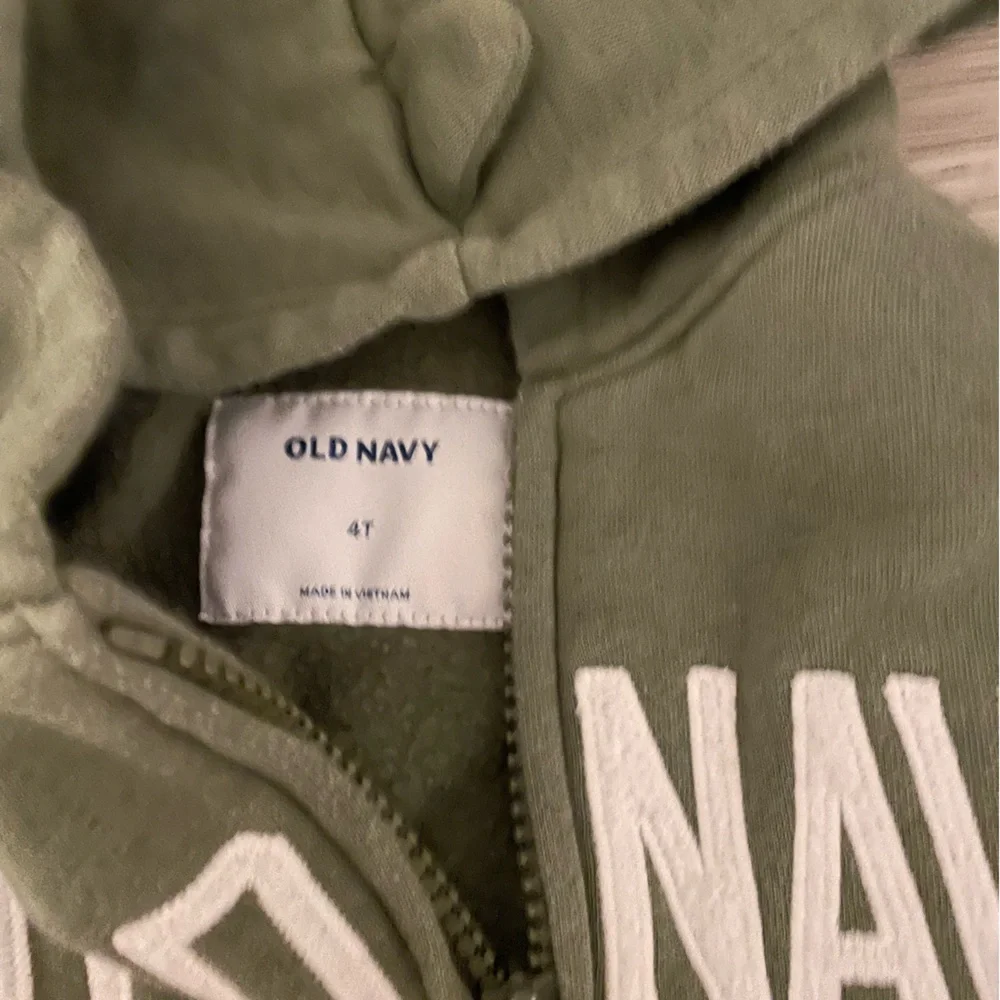 Old Navy & Jumping Beans 4T Bundle